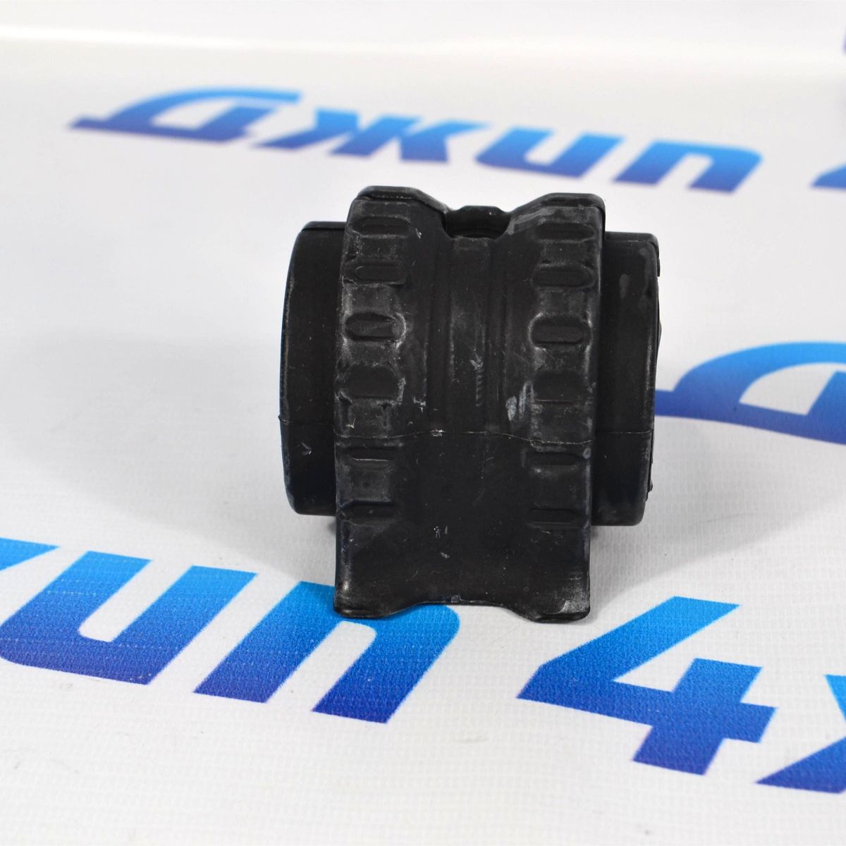 Втулка заднего стабилизатора Range Rover L405/Range Rover Sport L494 LR048462