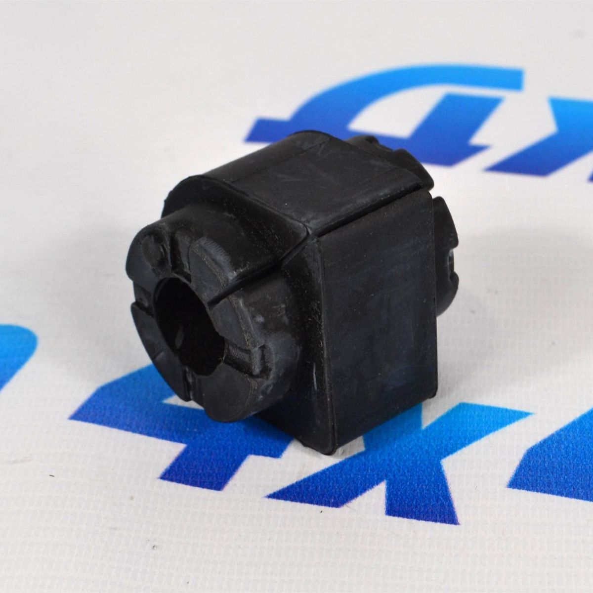 Втулка заднего стабилизатора Land Rover Freelander 2 LR034392