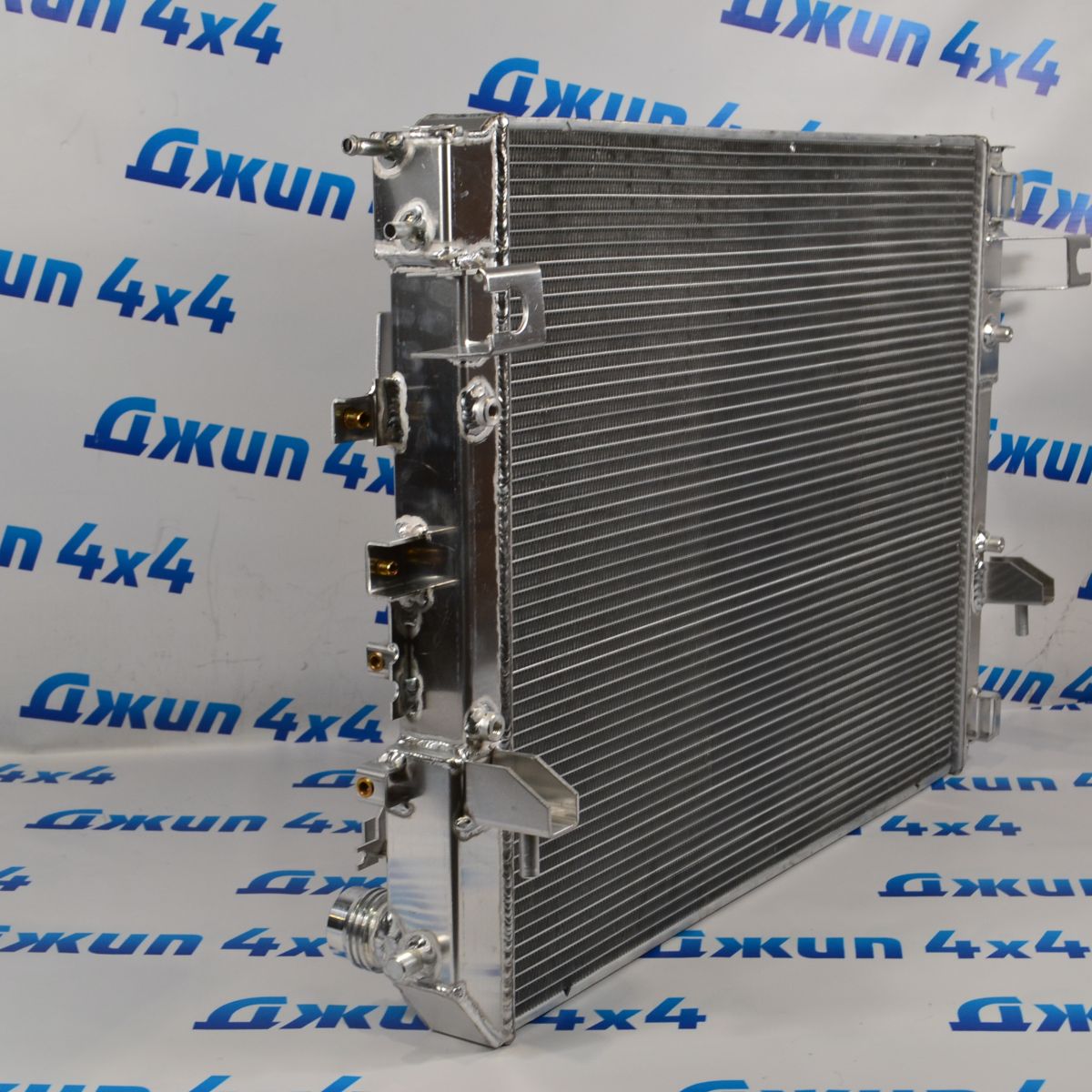 Радиатор охлаждения двигателя (алюминиевый) Dodge Ram TRX V6.2 Hemi 2021-