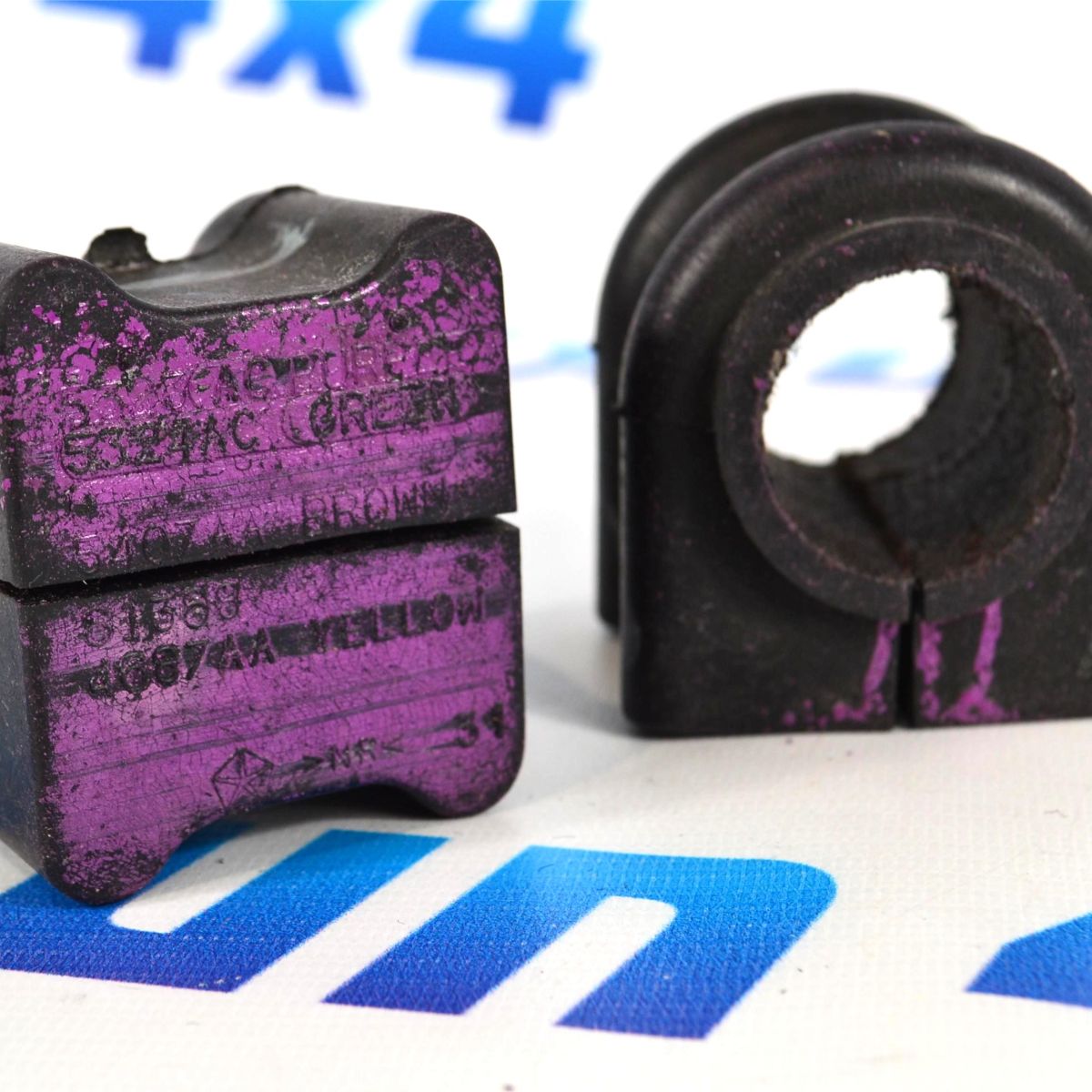 Втулка переднего стабилизатора Jeep Cherokee KK/Dodge Nitro KA 52125323AC