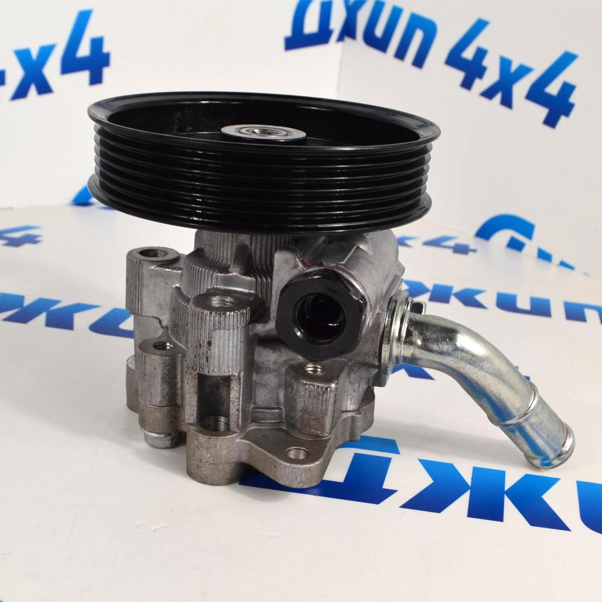 Насос гидроусилителя Jeep Grand Cherokee WK2 V3.6 2010-2011 68068640AB