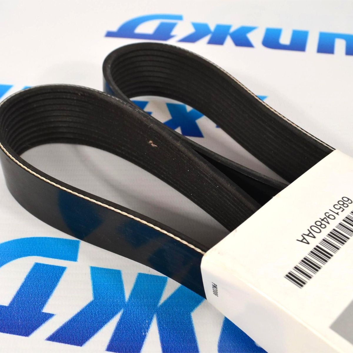 Ремень нагнетателя Jeep Grand Cherokee WK2 SRT8 V6.2 Hemi 68519480AA