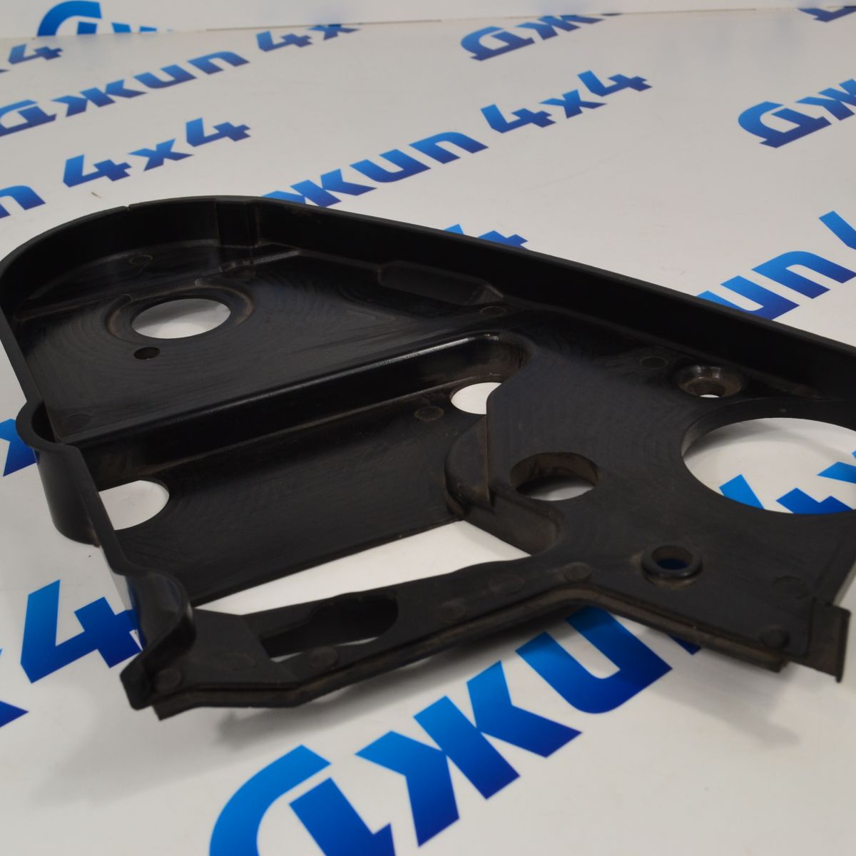Крышка ГРМ внутренняя пластиковая Dodge Neon V2.0 1995-2001 04667339