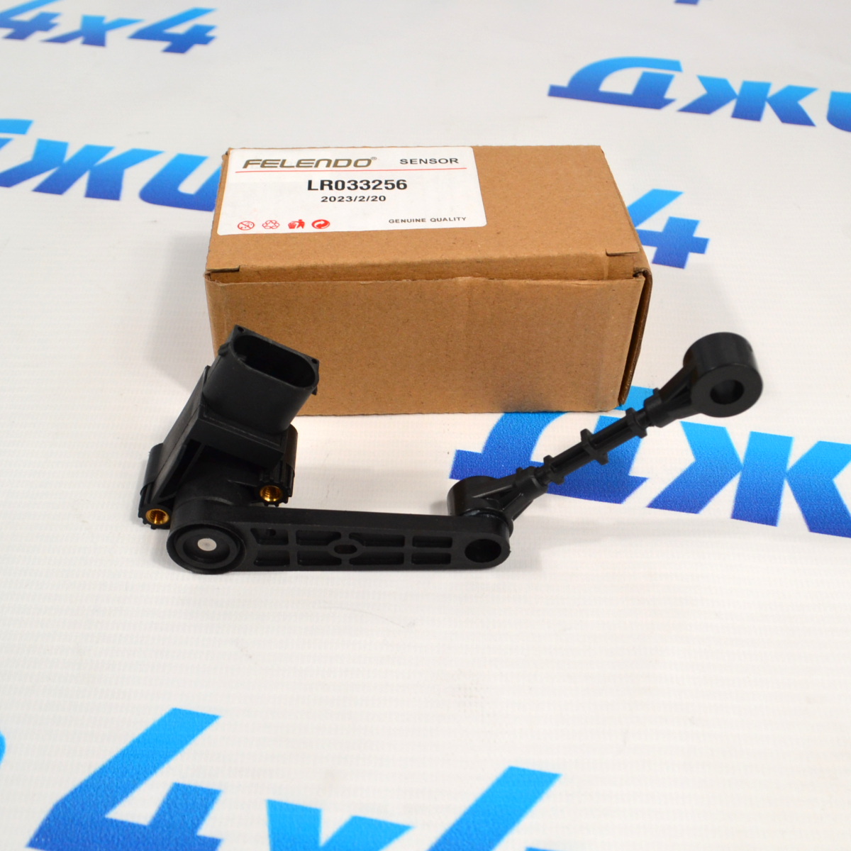Датчик положения кузова Land Rover Discovery 5 L462/Range  Rover L405 (передний) LR033256