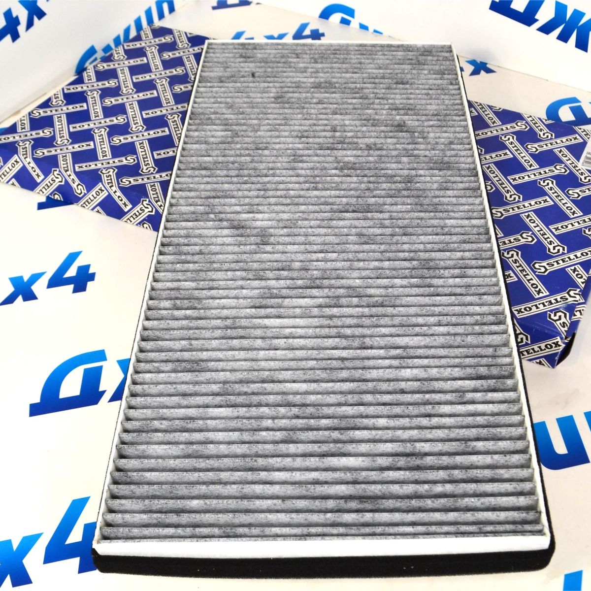 Фильтр салонный Land Rover Range Rover L322 (угольный) LR032199