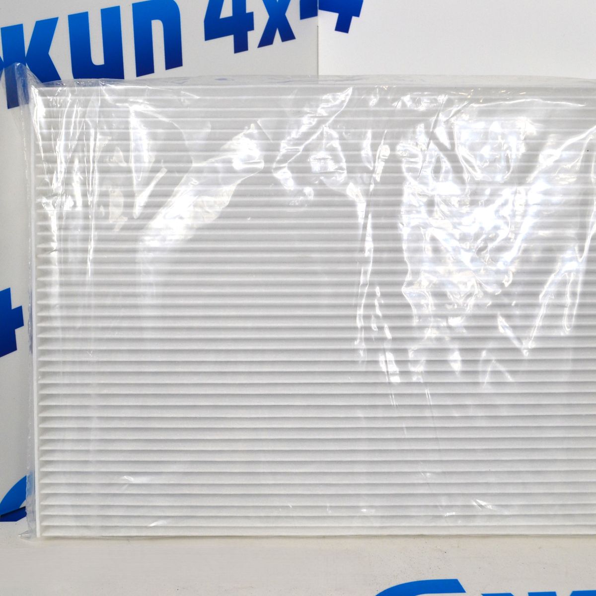 Фильтр салонный Jeep Grand Cherokee WL 68542125AA