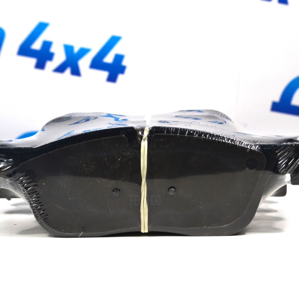 Передние тормозные колодки Range Rover Evoque L538/Land Rover Discovery Sport L550/Jaguar E-PaceX540 LR072681
