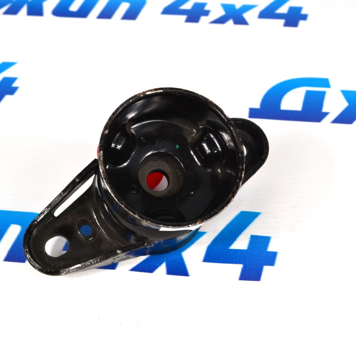 Опора заднего амортизатора Jeep Grand Cherokee WK2/Dodge Durango WD 68330541AA