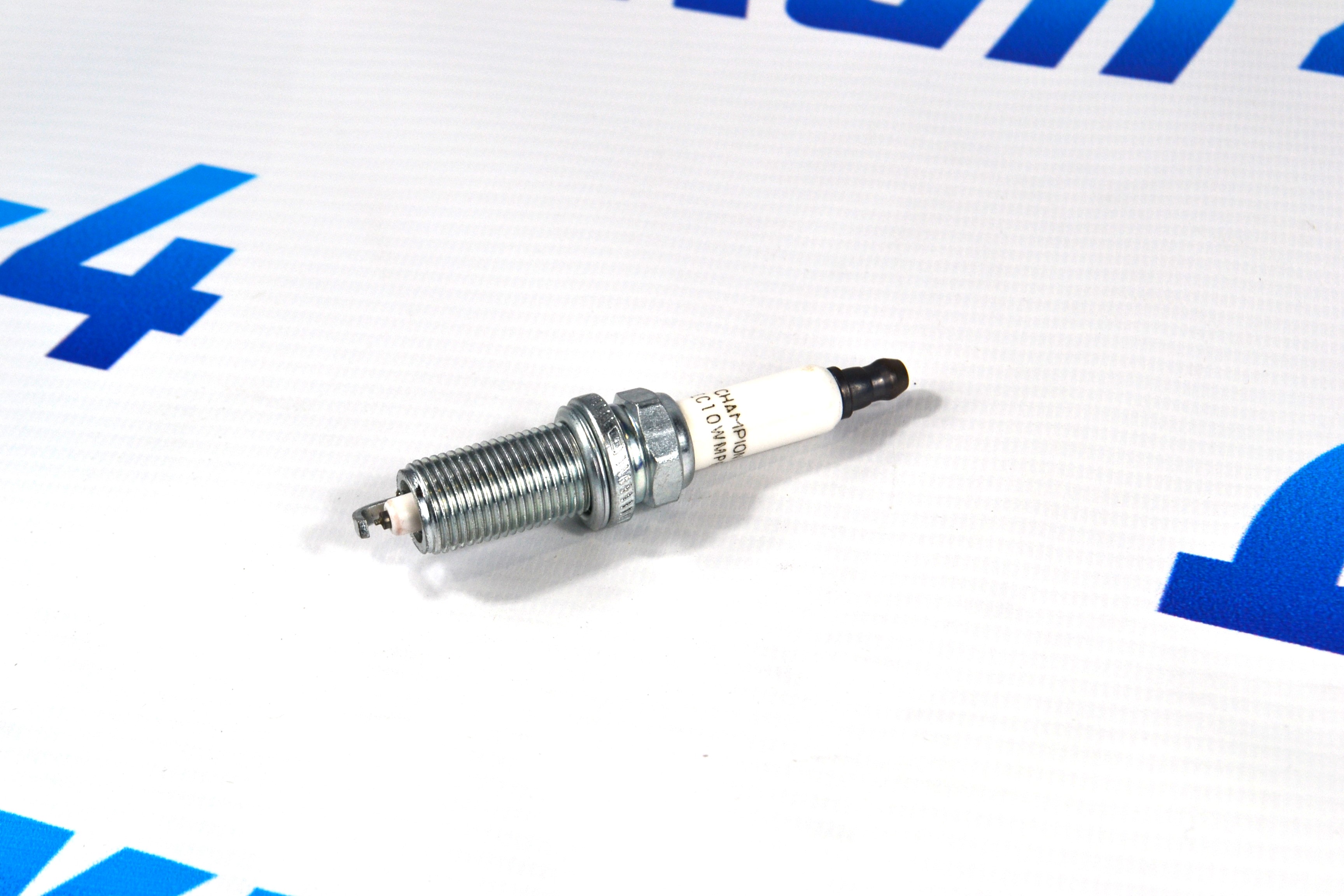 Свеча зажигания Jeep V2.4 MULTIAIR 50047607