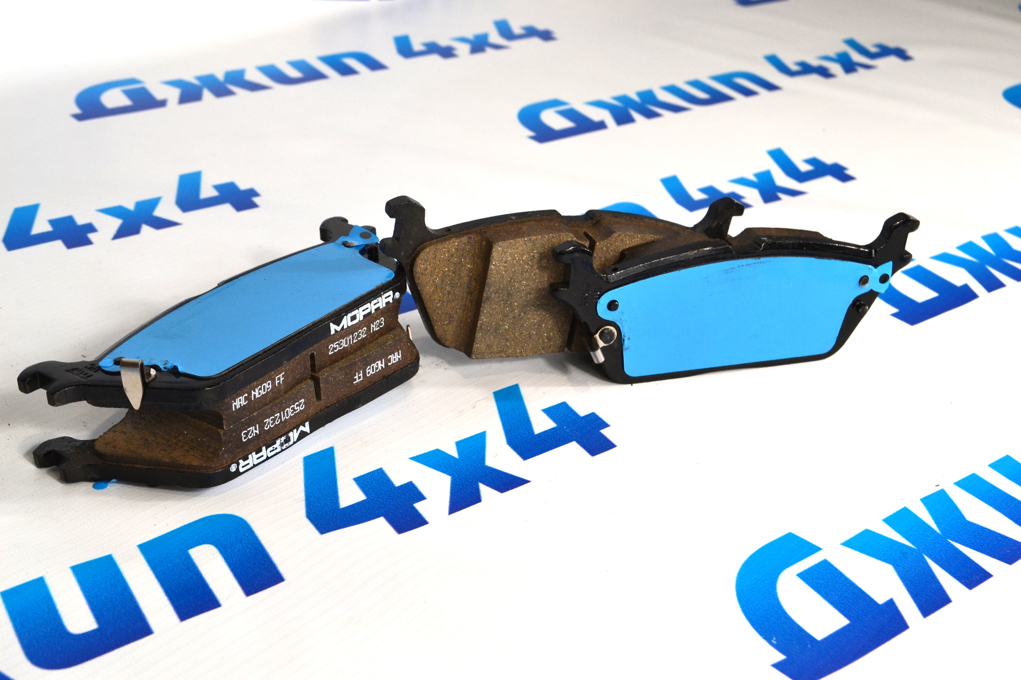 Колодки тормозные задние Dodge Ram TRX/Jeep Wagoneer WS 68564742AA