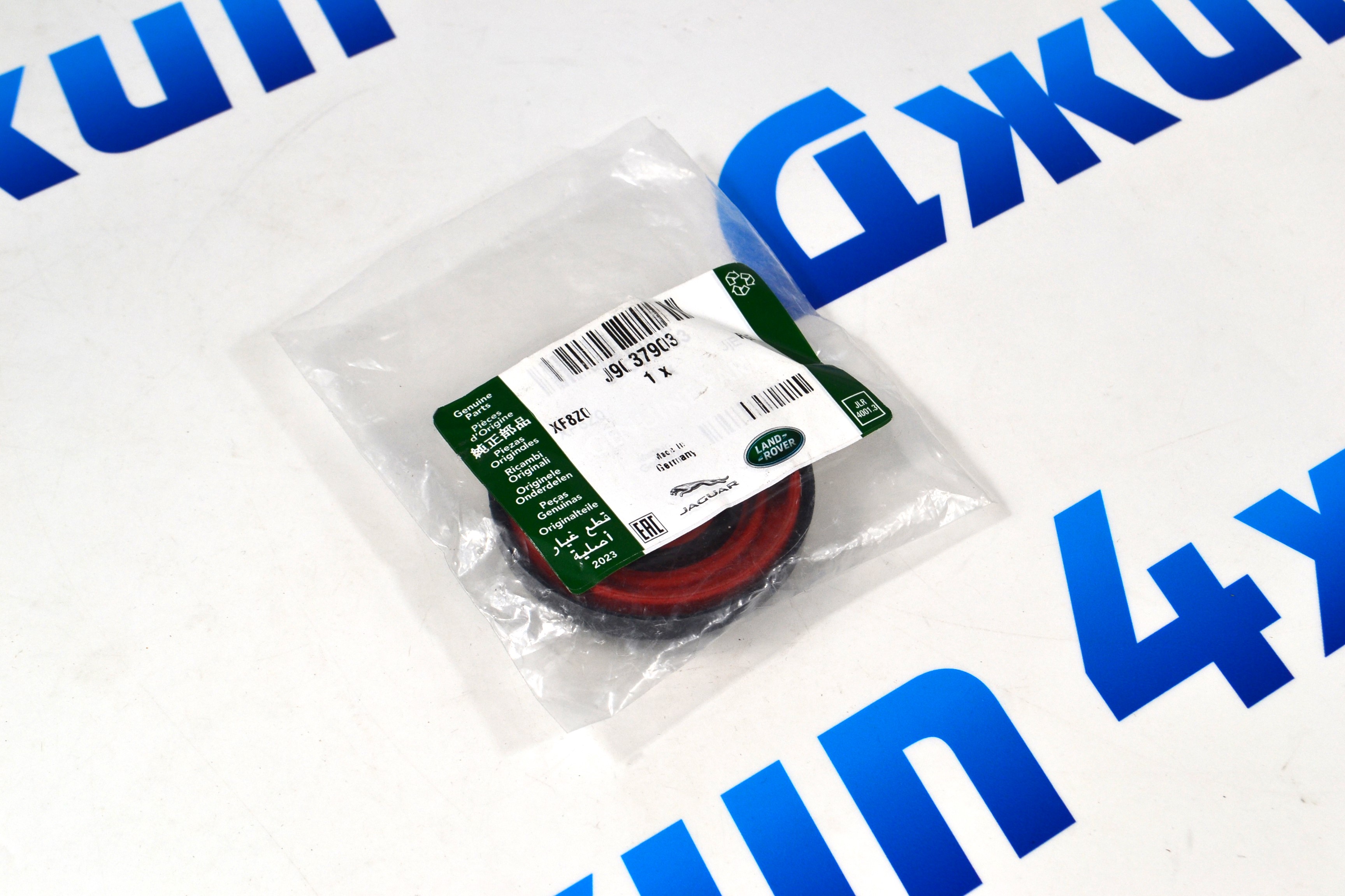 Клапан картерных газов Range Rover Evoque L551/Land Rover Discovery Sport L550 V2.0T Petrol (PCV) J9C37903