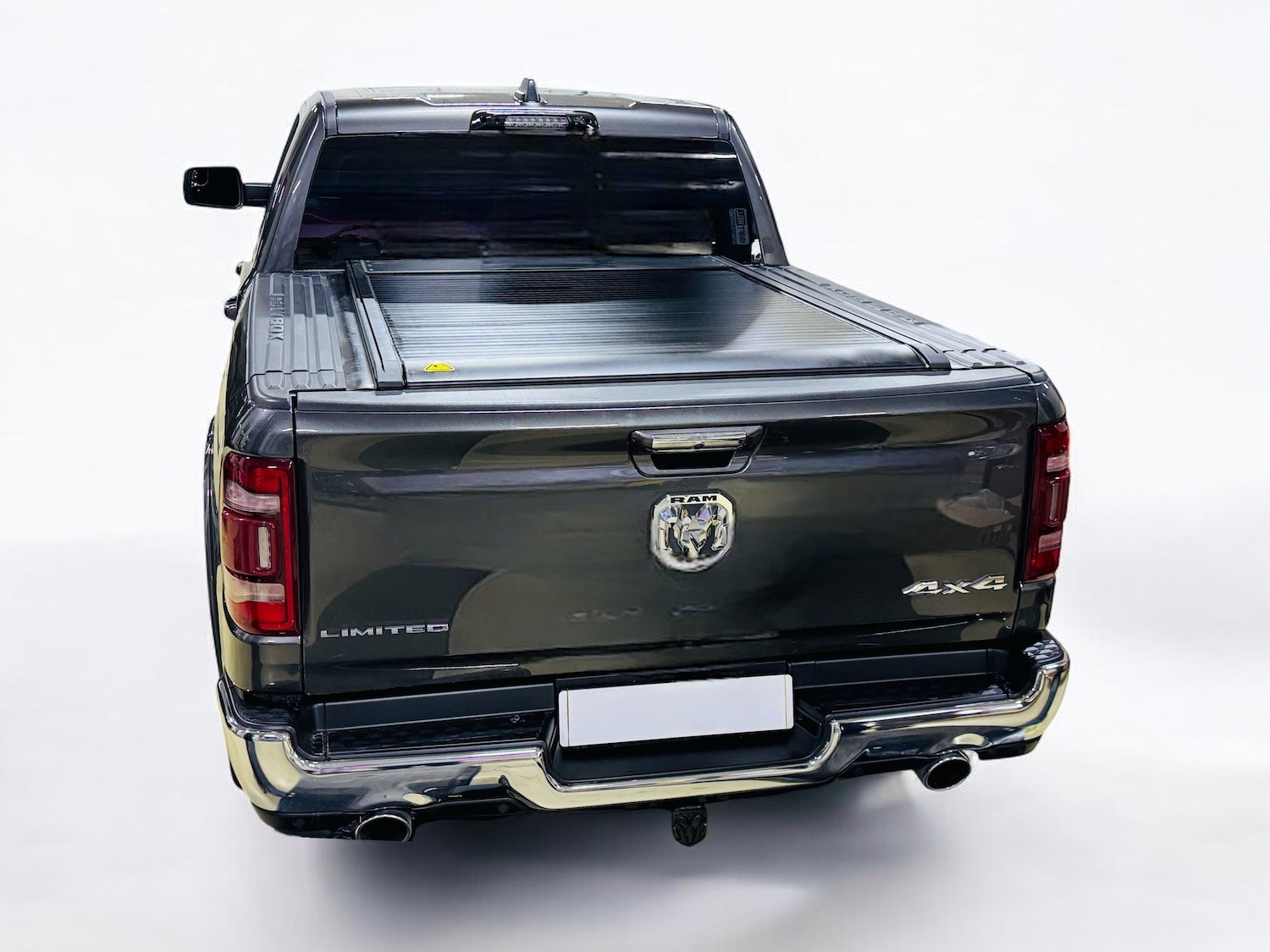 Крышка кузова роликовая с электроприводом Dodge Ram 1500 для кузова 5.8 (с рэм боксами) 82215255AB