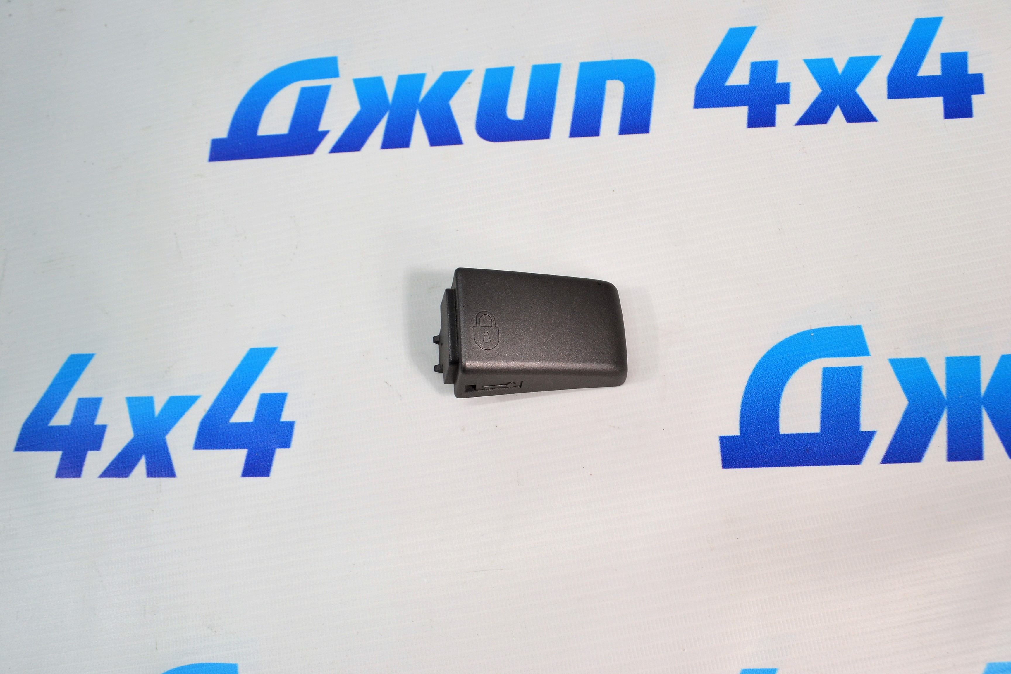 Крышка ручки передней левой двери Range Rover Sport L320 (серая) CXJ500015LEP