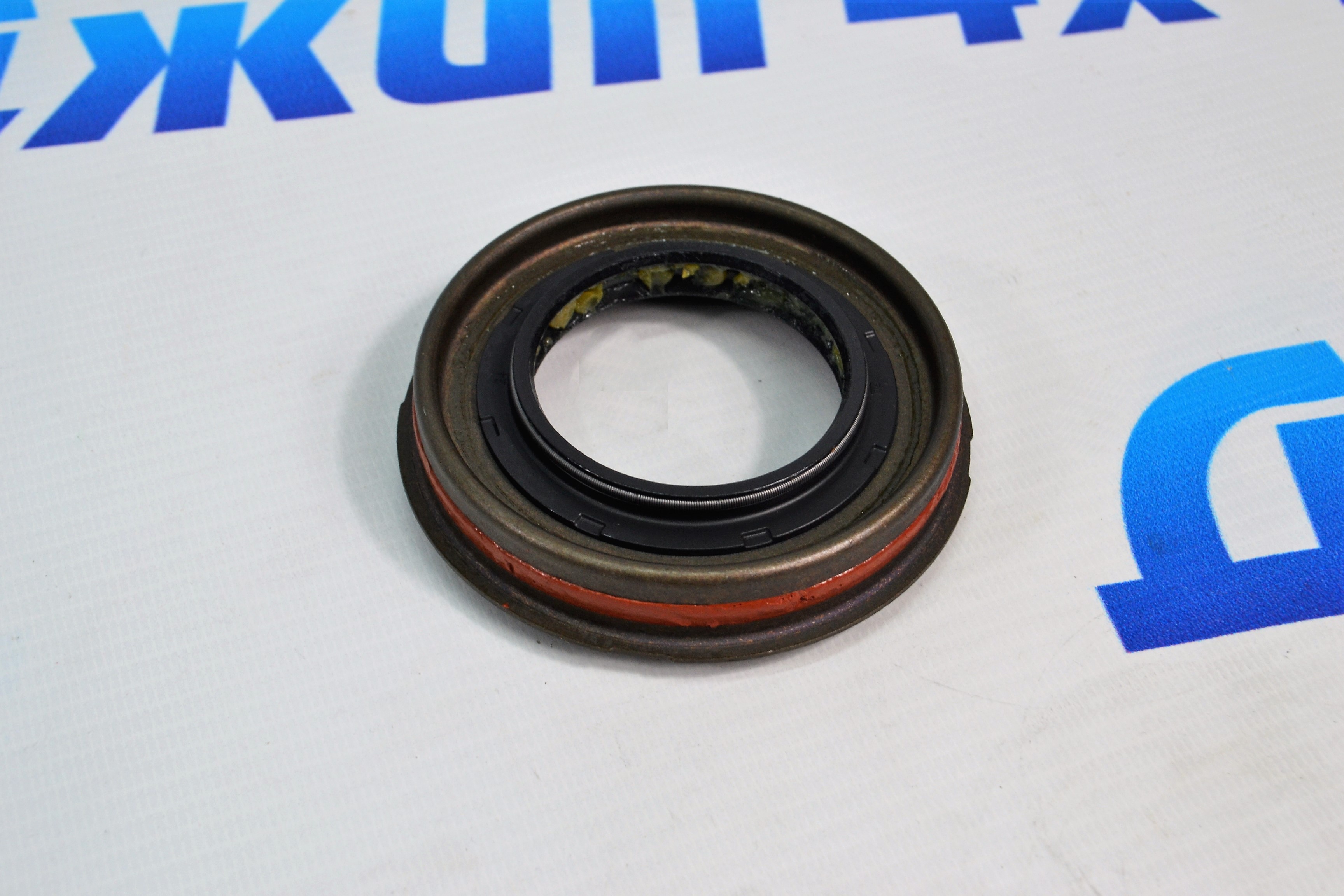 Сальник хвостовика заднего редуктора Jeep Wrangler JL/JK/Dodge Ram 1500 2007-2023 68003265AA