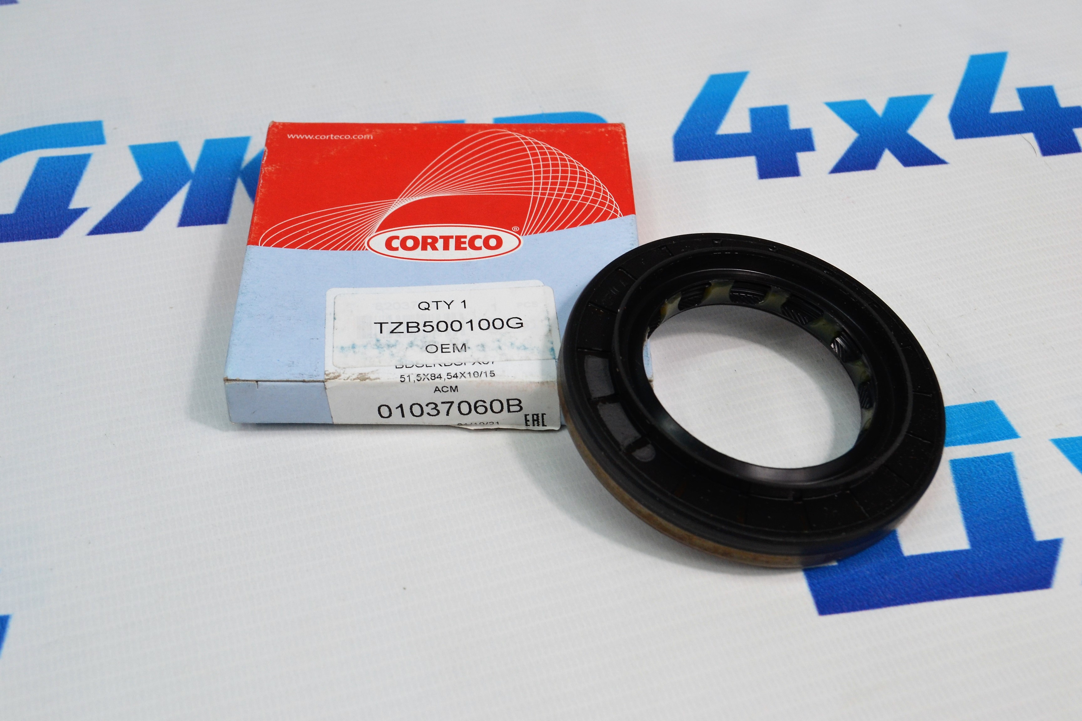 Сальник хвостовика заднего редуктора Land Rover Discovery L319/Range Rover Sport L320 TZB500100