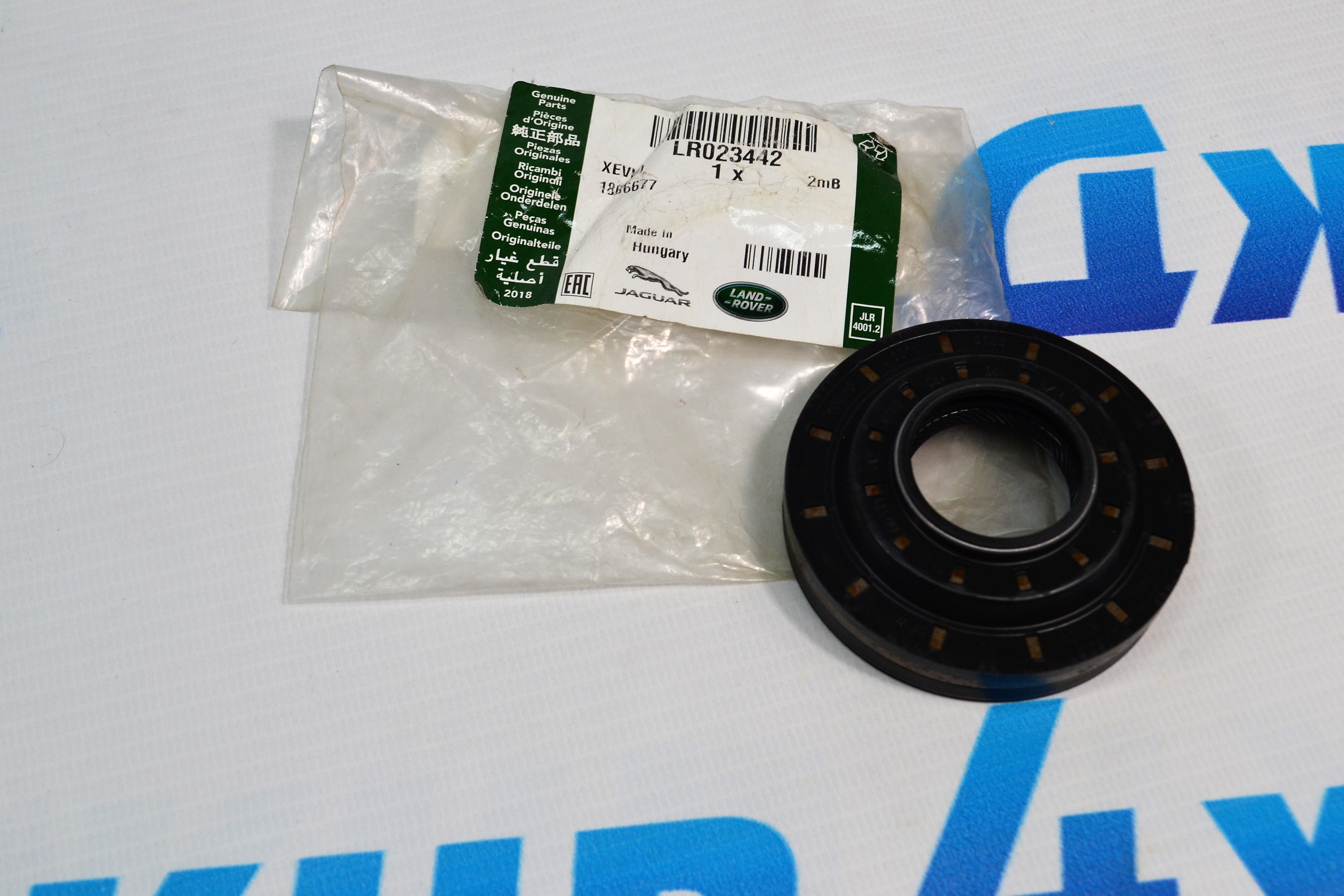 Сальник хвостовика заднего редуктора Range Rover Evoque L538/Land Rover Freelander 2 L359 LR023442