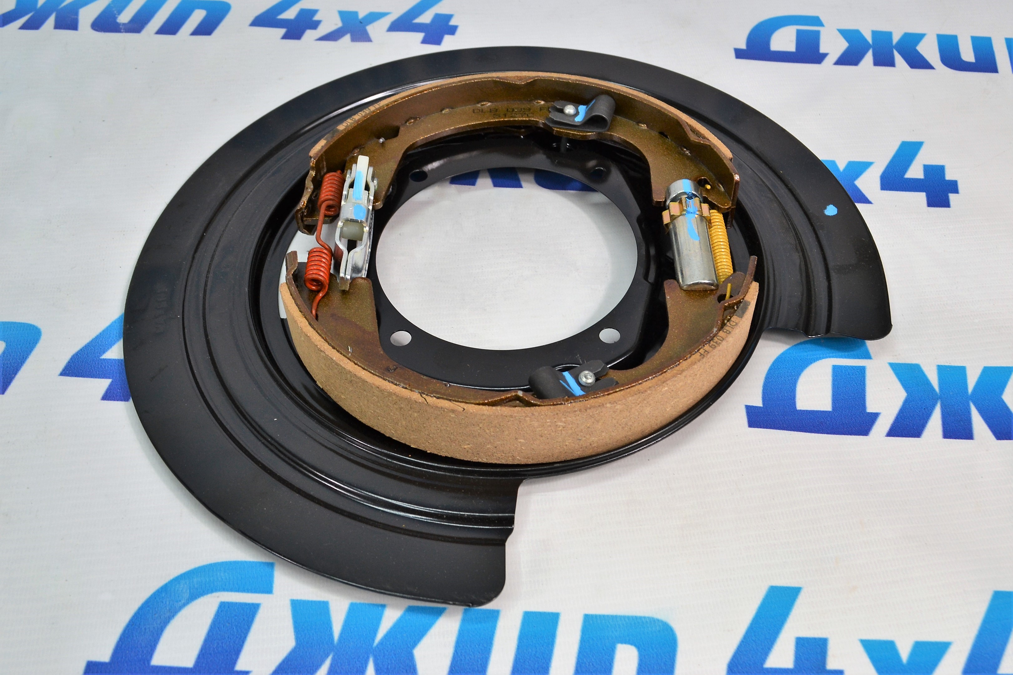 Комплект стояночного тормоза правый Jeep Grand Cherokee WK2/Dodge Durango 68466362AA