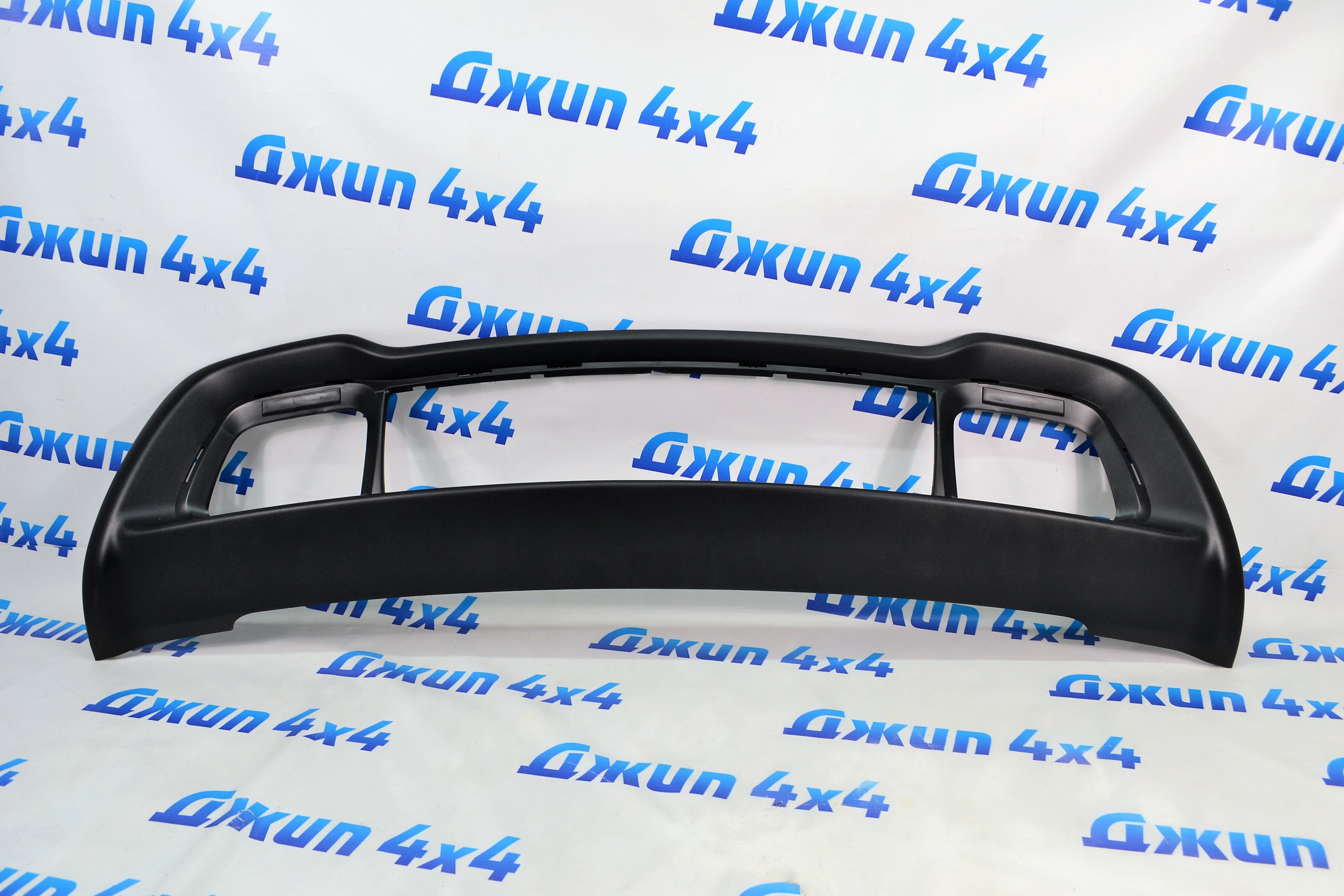 Нижняя накладка переднего бампера Jeep Grand Cherokee WK2 68143070AC