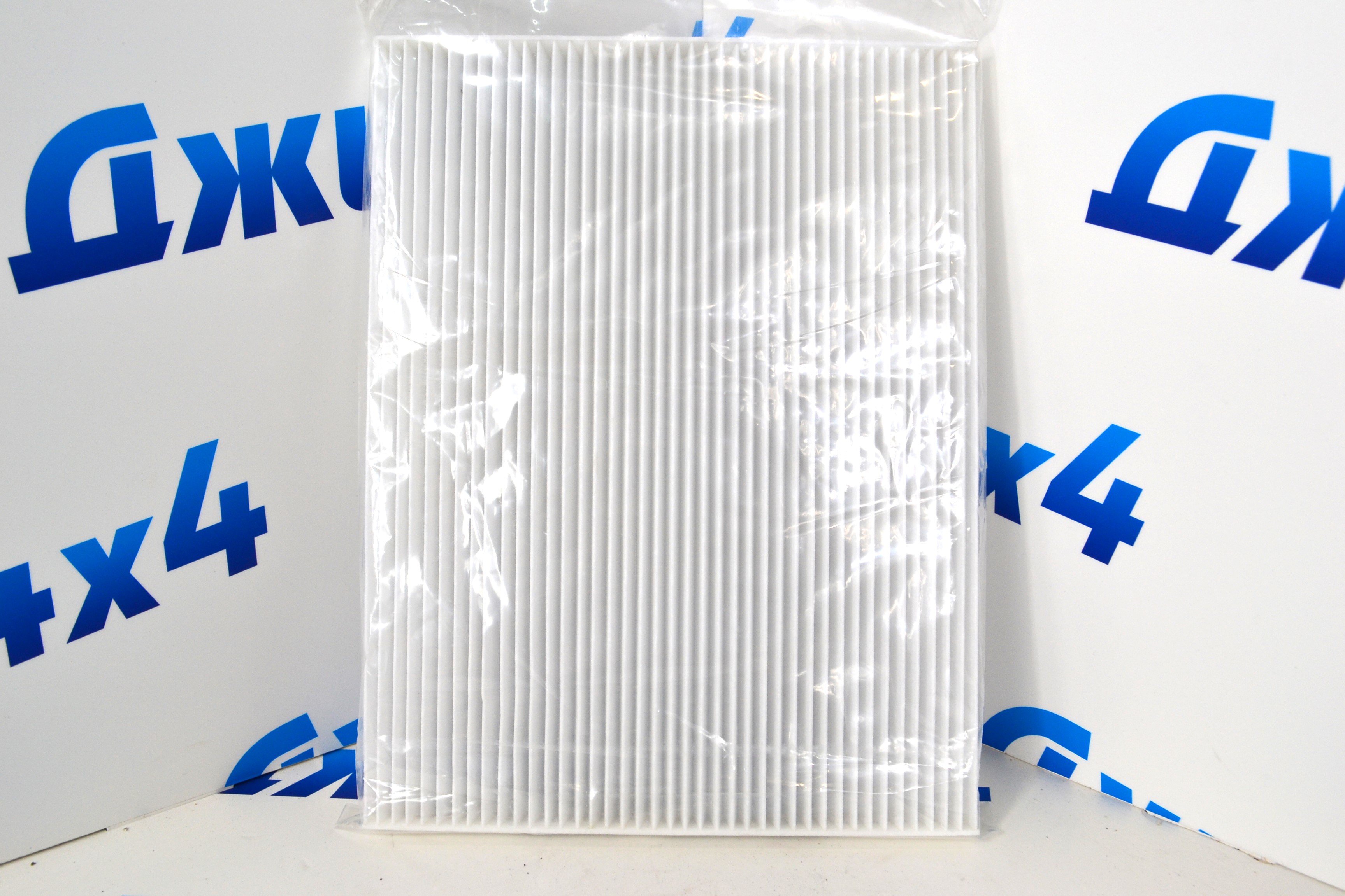 Фильтр салонный Jeep Grand Cherokee WL 68542125AA