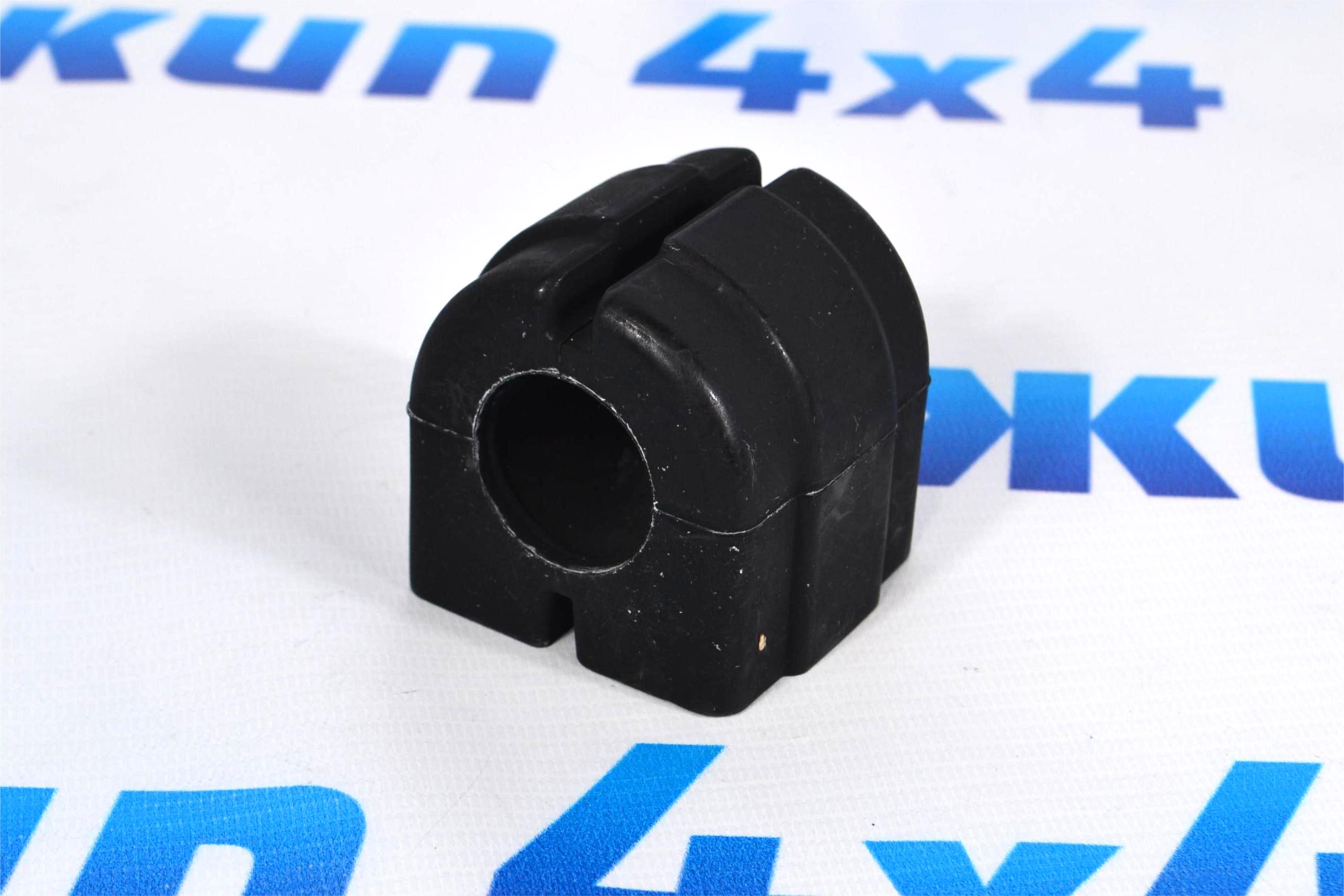 Втулка заднего стабилизатора Range Rover L322 RBX500040