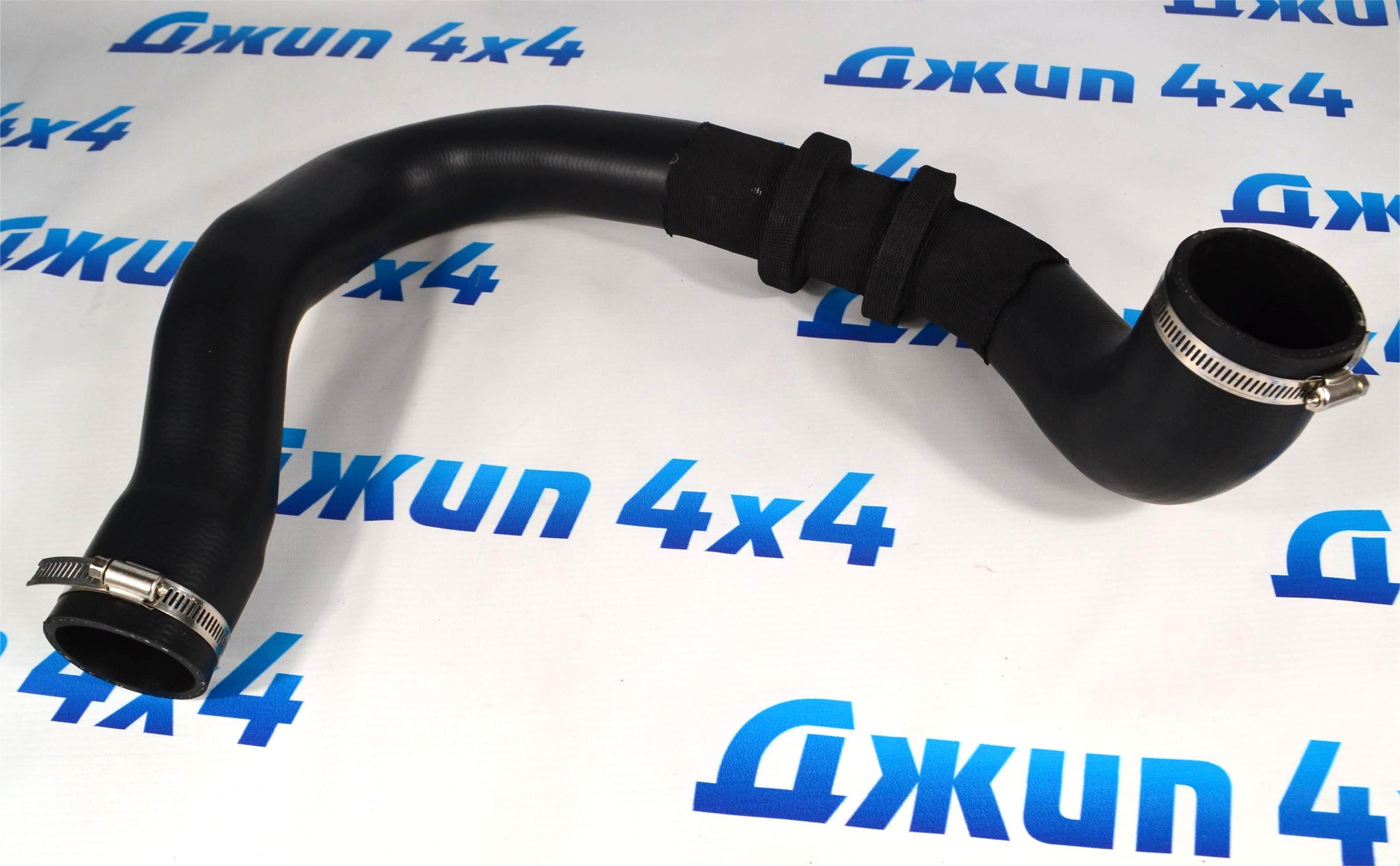 Патрубок интеркуллера Land Rover Discovery Sport/Range Rover Evoque V2.2TD (нижний/правый) LR066436