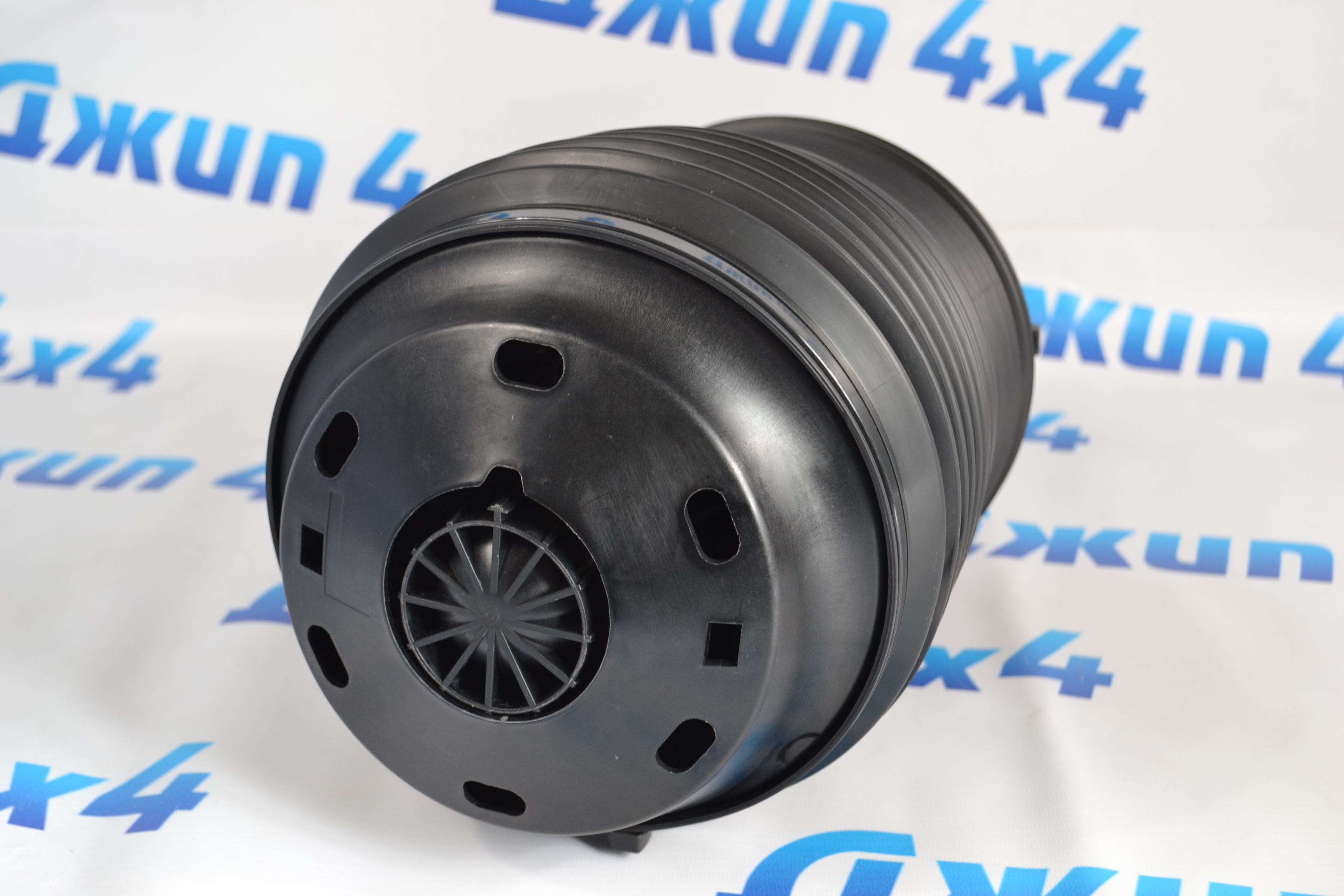 Пневмобаллон задний Jeep Grand Cherokee WK2 (левый) 68258355AB