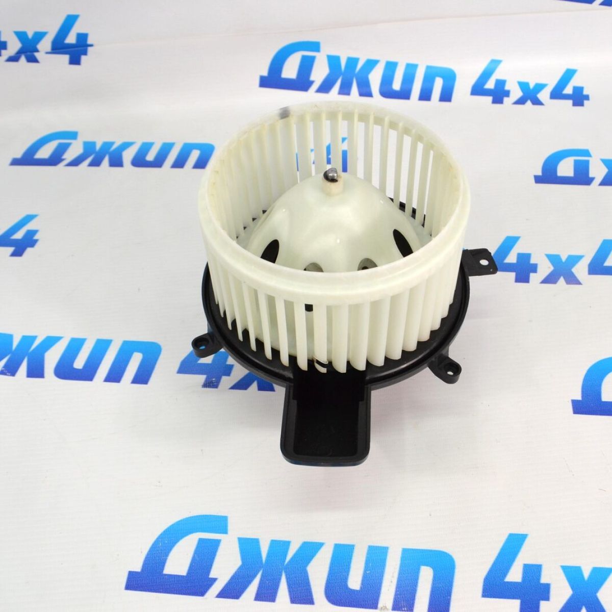 Мотор отопителя салона Jeep Grand Cherokee WK2/Dodge Durango WD 68224166AB