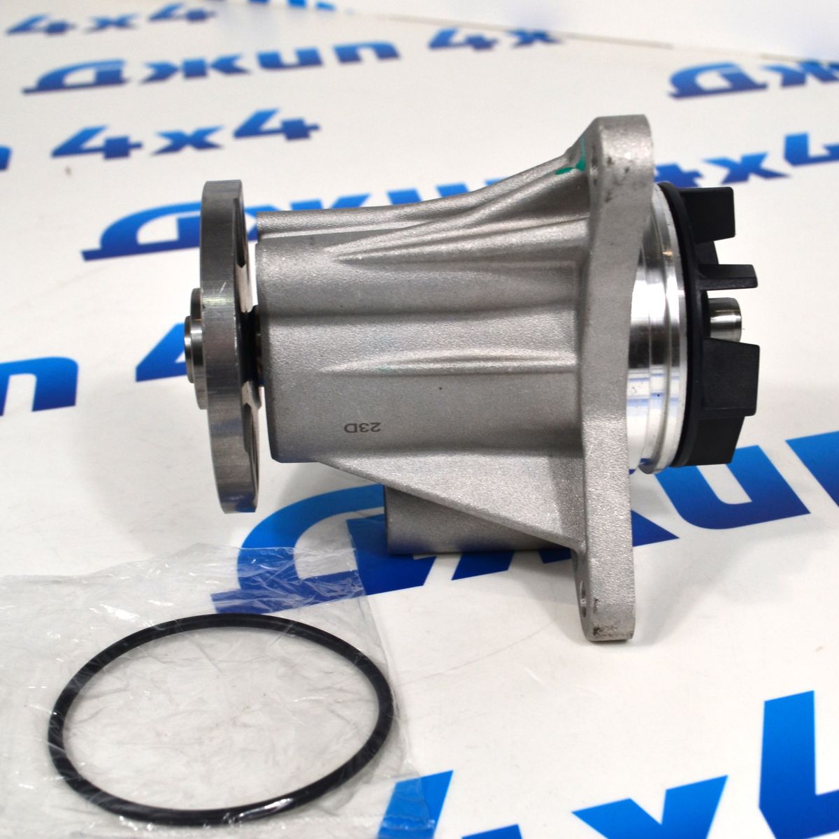 Помпа системы охлаждения Jaguar XE X250/Land Rover Discovery L319/Range Rover L405/Sport L494 V3.0TD LR013164