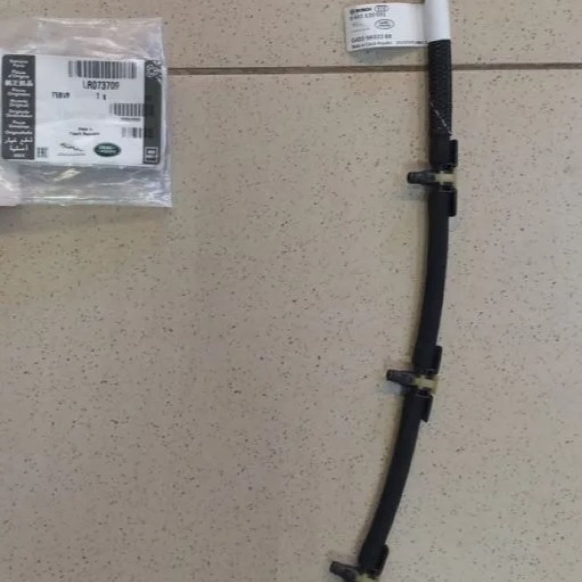 Трубка обратной подачи топлива Land Rover Discovery Sport L550/Range Rover Evoque L538 V2.0TD LR073709