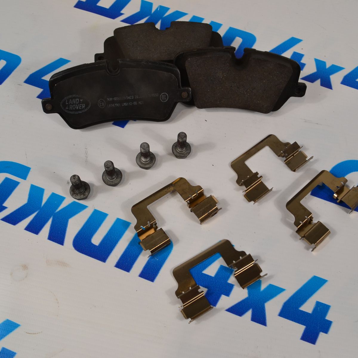 Колодки тормозные задние Range Rover L405/Range Rover Sport L494 LR147981