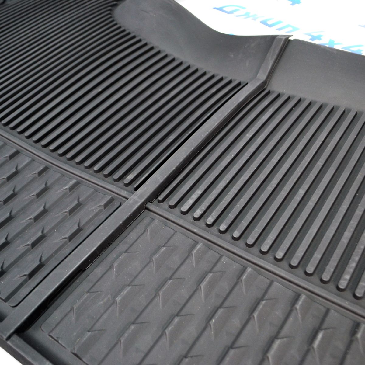 Ковры в салон Dodge Ram 1500 DT 2025-/ Crew Cab Non-Rebel (комплект) 82216607AA