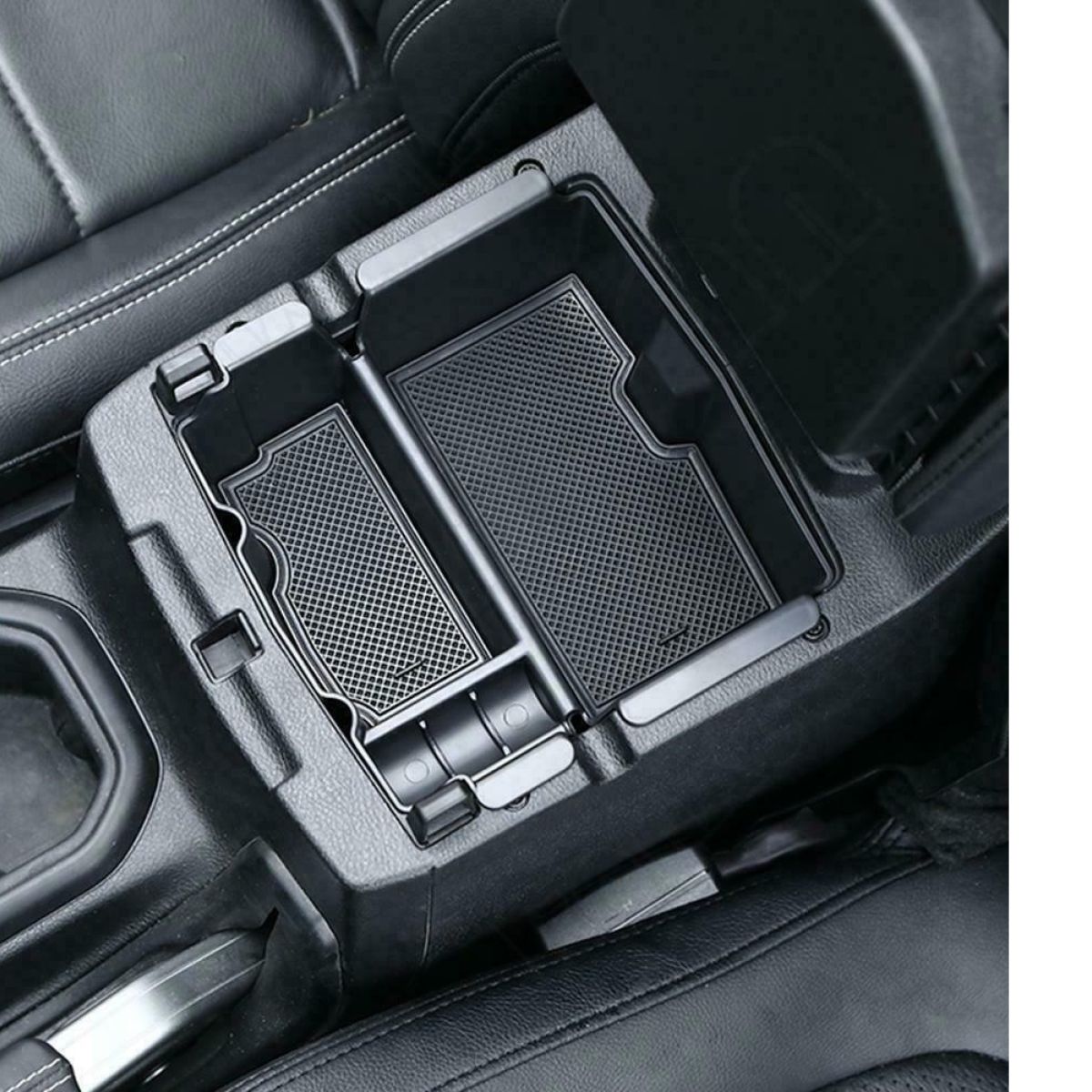 Бокс в центральный подлокотник Jeep Wrangler JL 6AC671A3AH