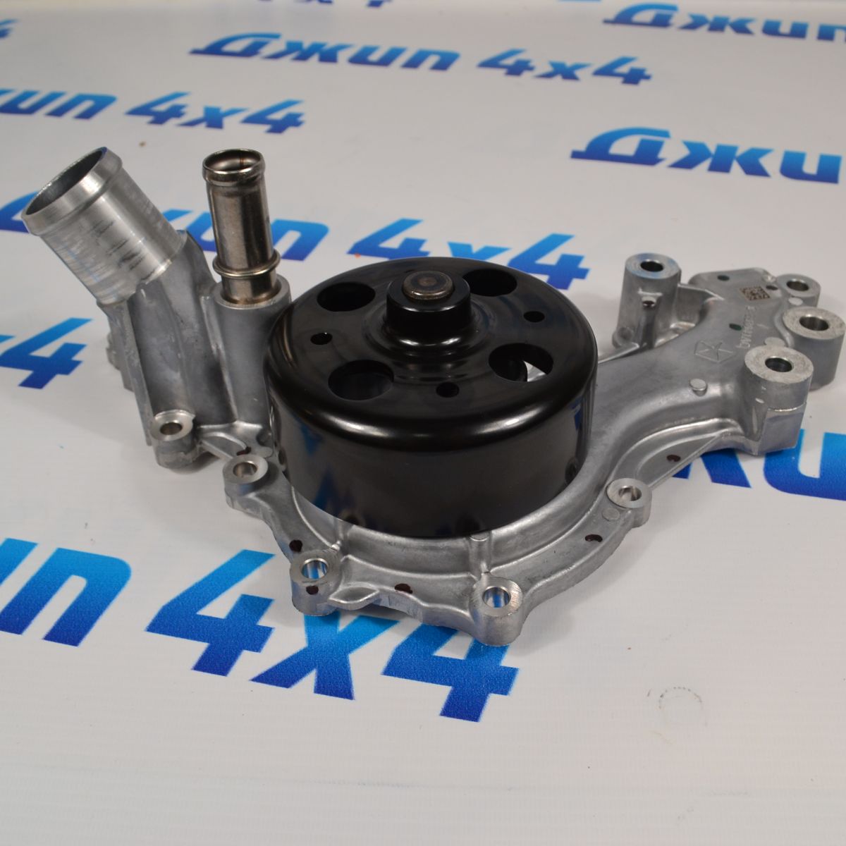 Помпа системы охлаждения Jeep Wrangler JL V3.6 04893941AC