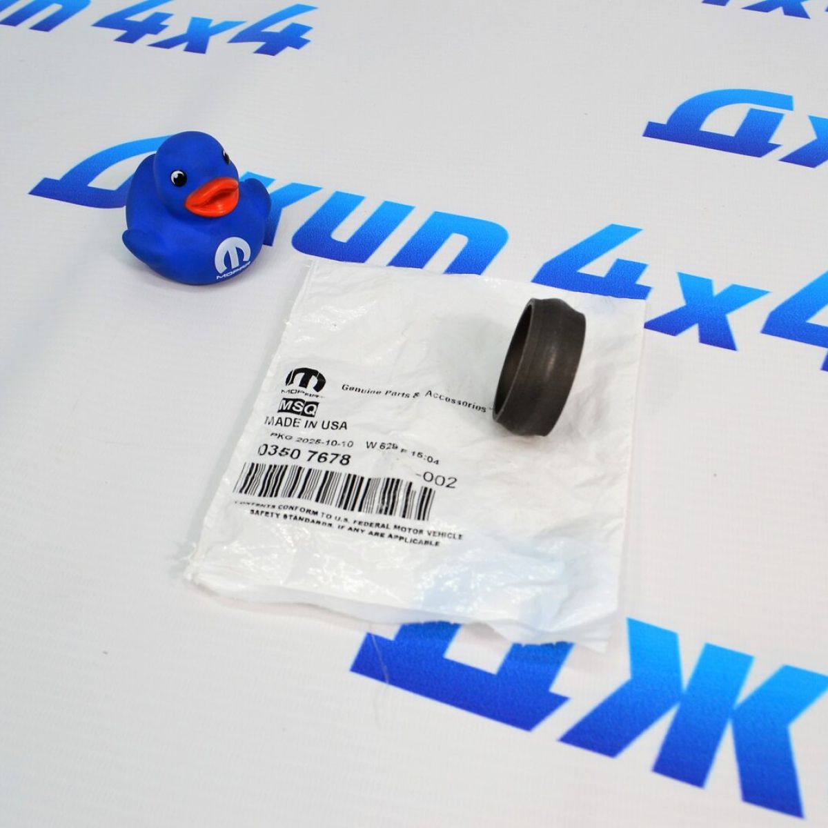 Втулка хвостовика дифференциала распорная Dodge Ram 1500 DS/DT 03507678