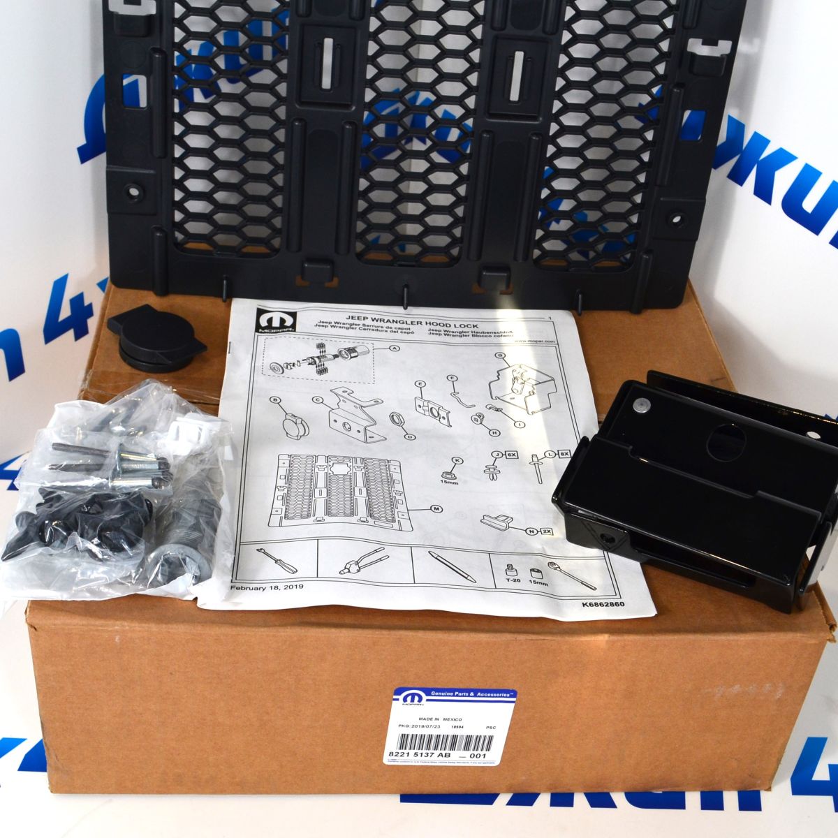 Замок капота Jeep Wrangler JL 82215137AC