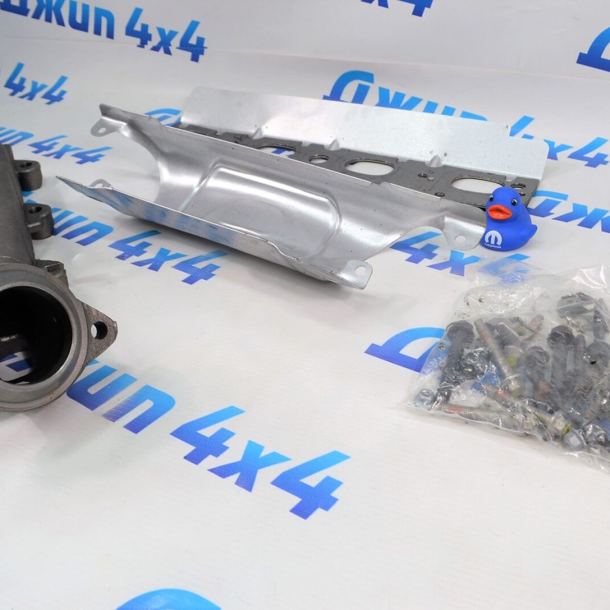 Коллектор выпускной правый RAM 1500 2019- V5.7(комплект) 68591572AC
