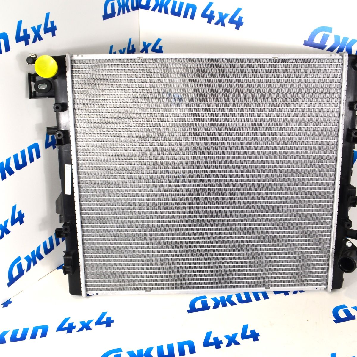 Радиатор охлаждения двигателя Jeep Wrangler JK V2.8CRD 55056634AB