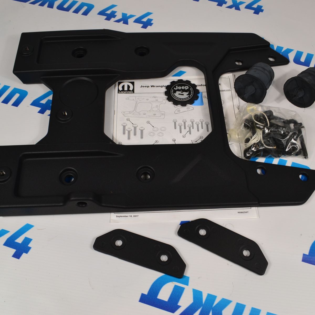Кронштейн крепления запасного колеса Jeep Wrangler JL 82215356AB