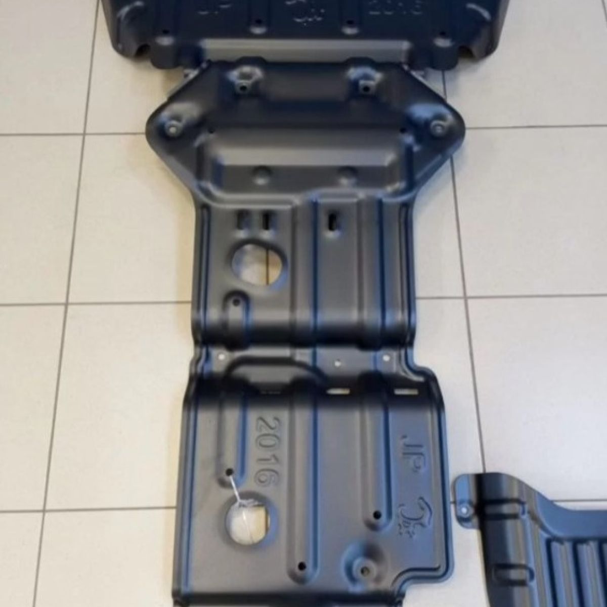 Защита днища Jeep Grand Cherokee WK2 (алюминий,комплект) 52124603AD