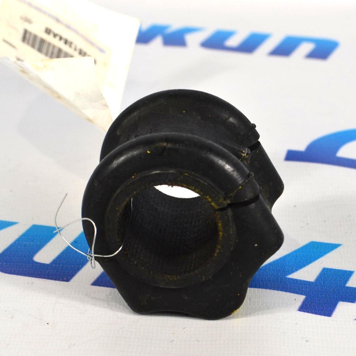 Втулка переднего стабилизатора Jeep Wrangler JL/Jeep Gladiator JT 2019-2023 68251384AB