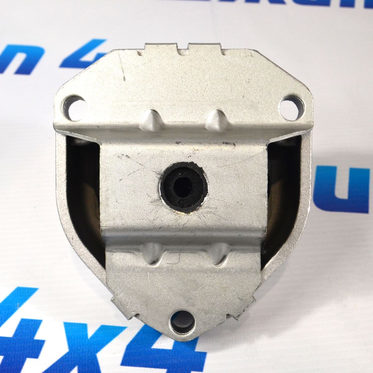 Опора АКПП Jeep Grand Cherokee WK2 V3.0CRD 2011-2015 68103111AC