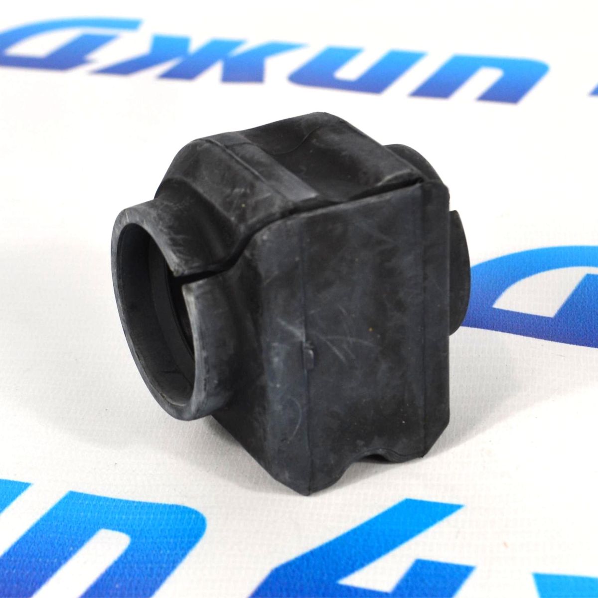 Втулка переднего стабилизатора Land Rover Discovery 5 L462/Range Rover L405/Range Rover Sport L494 LR043584