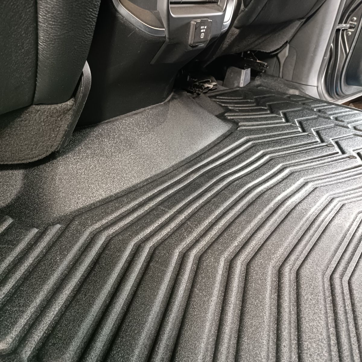 Ковры в салон Dodge Ram 1500 DT с органайзером под задним сиденьем (комплект) 82215422AD