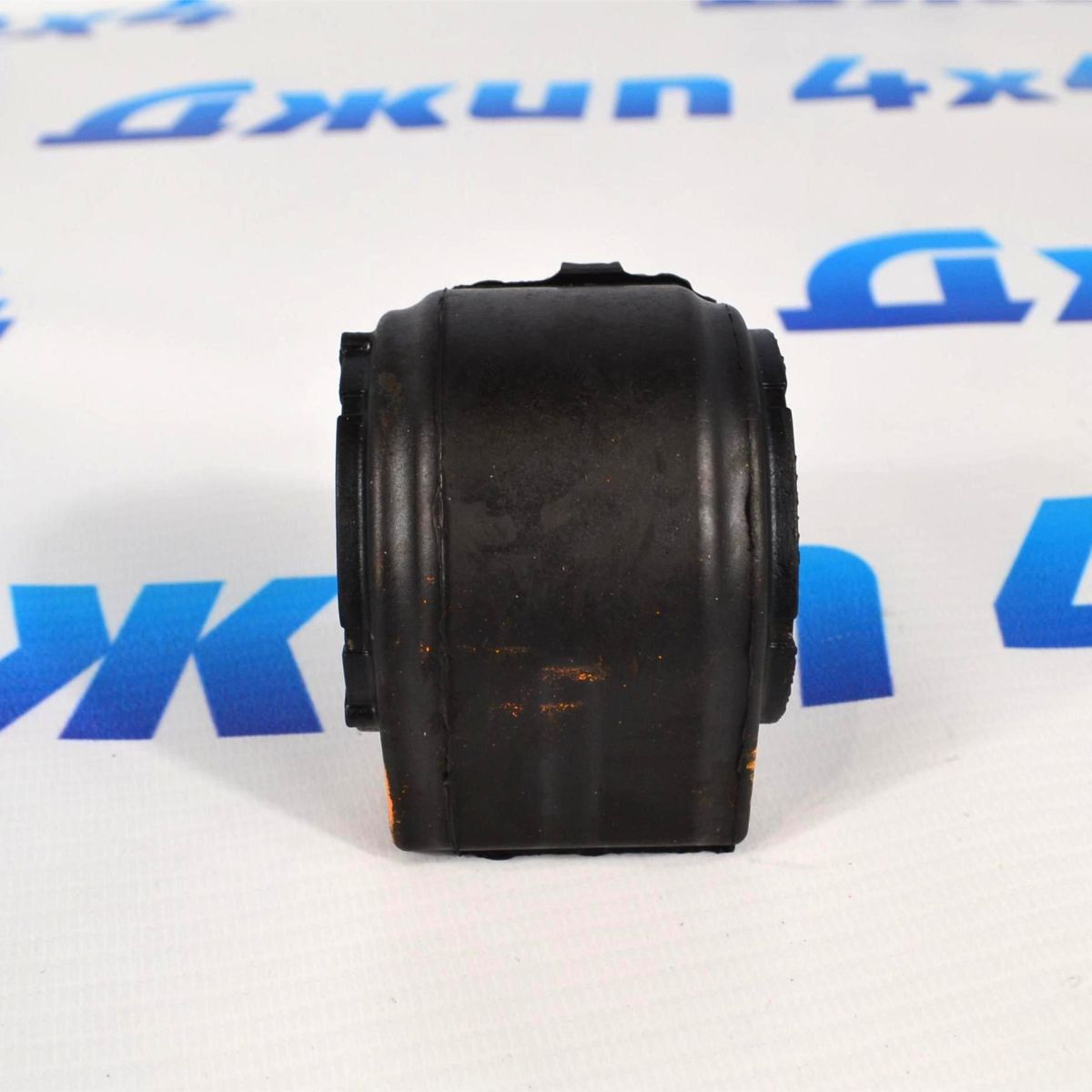 Втулка заднего стабилизатора Land Rover Discovery 5 L462/Range Rover L405 LR033238