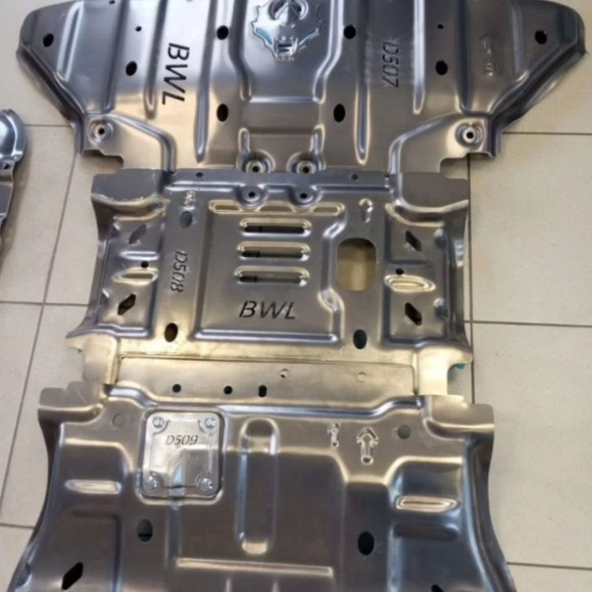 Защита днища Dodge Ram 1500 TRX (алюминий,комплект) 68709206AA