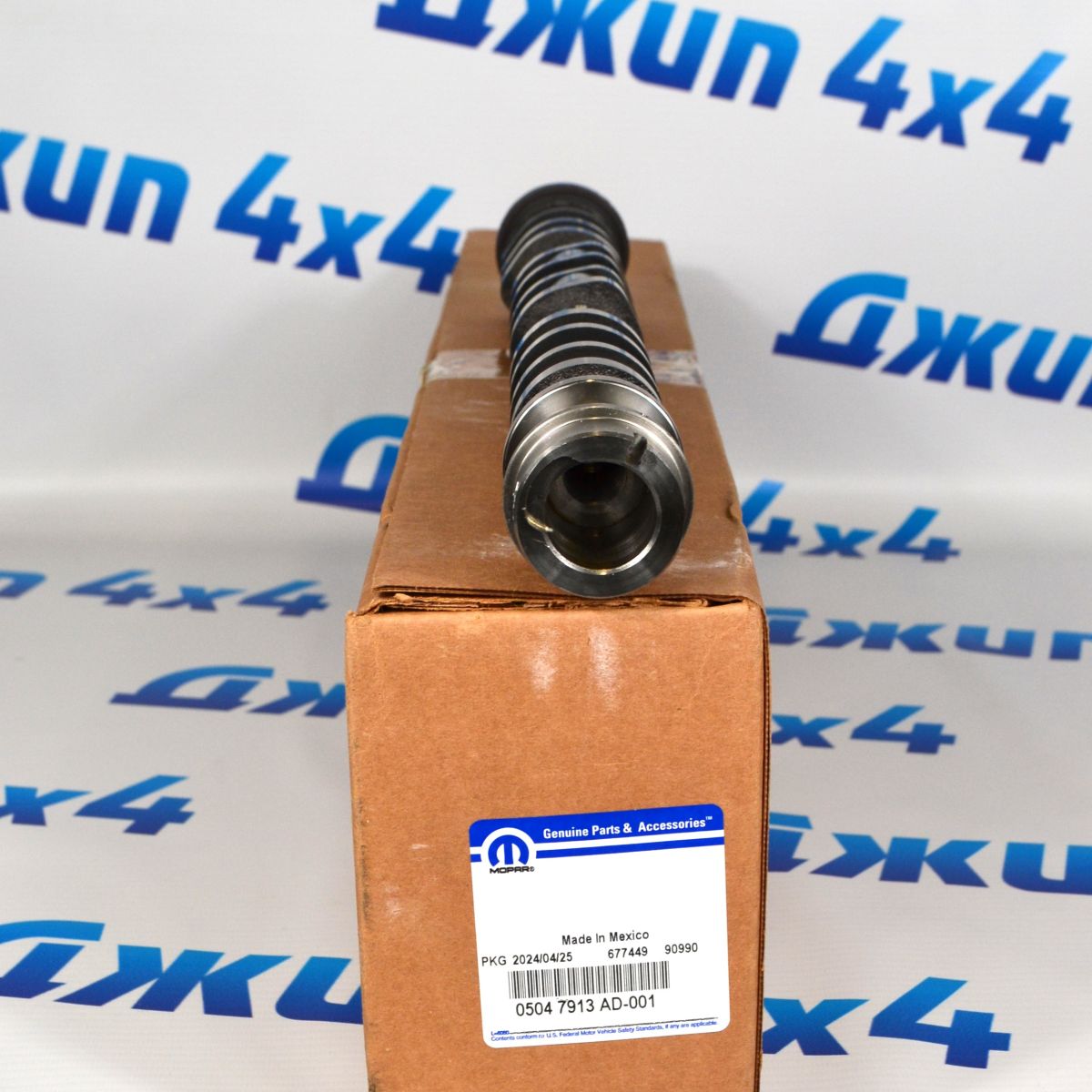 Распредвал впускной правой ГБЦ Jeep Grand Cherokee WK2 V3.6 2016- 05047913AD