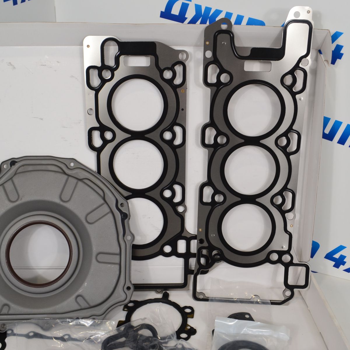 Комплект прокладок двигателя Land Rover V3.0S.C LR041640
