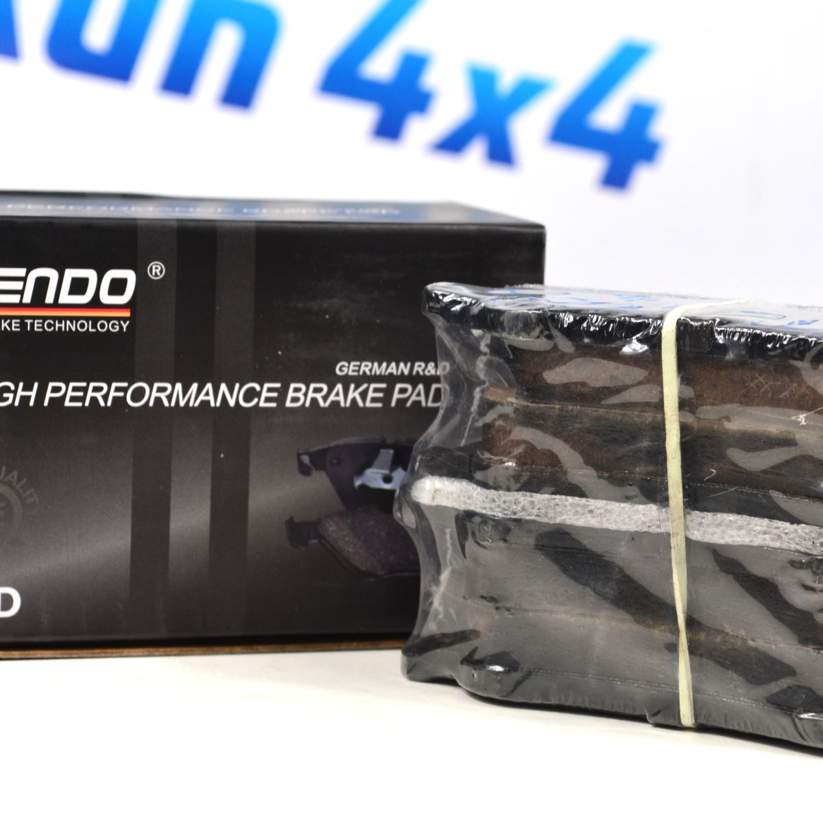 Колодки тормозные задние Land Rover Discovery L319/Range Rover Sport L320/Range Rover L322 LR134696