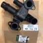 Тройник системы охлаждения Land Rover Discovery L319 / Range Rover Sport L320  V2.7TD/3.0TD LR073372