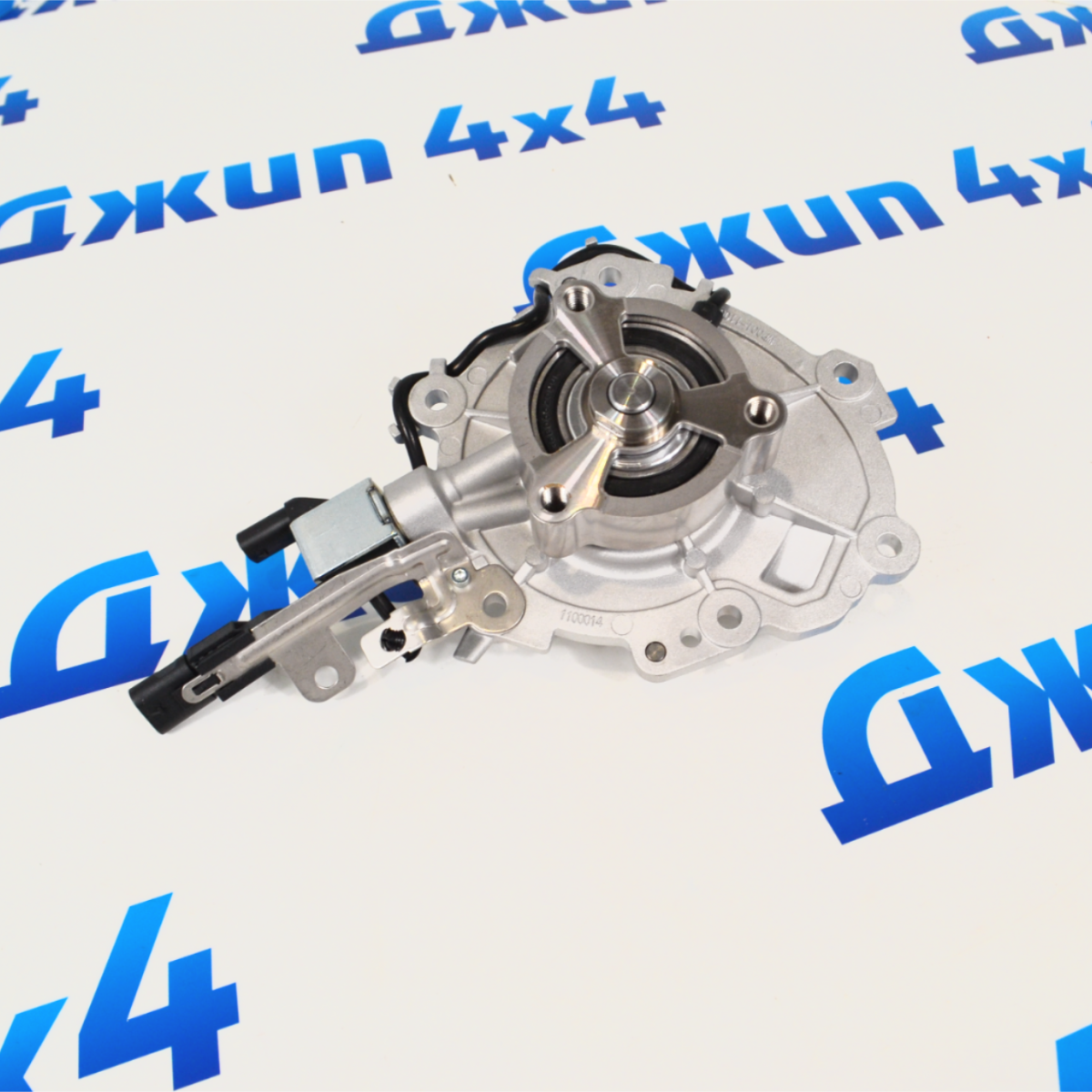 Помпа системы охлаждения Land Rover/Jaguar V2.0T Petrol LR115260